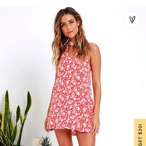 LIKE NEW Lulu’s Lean Close Floral Halter Summer Vacation Swing Dress Red White